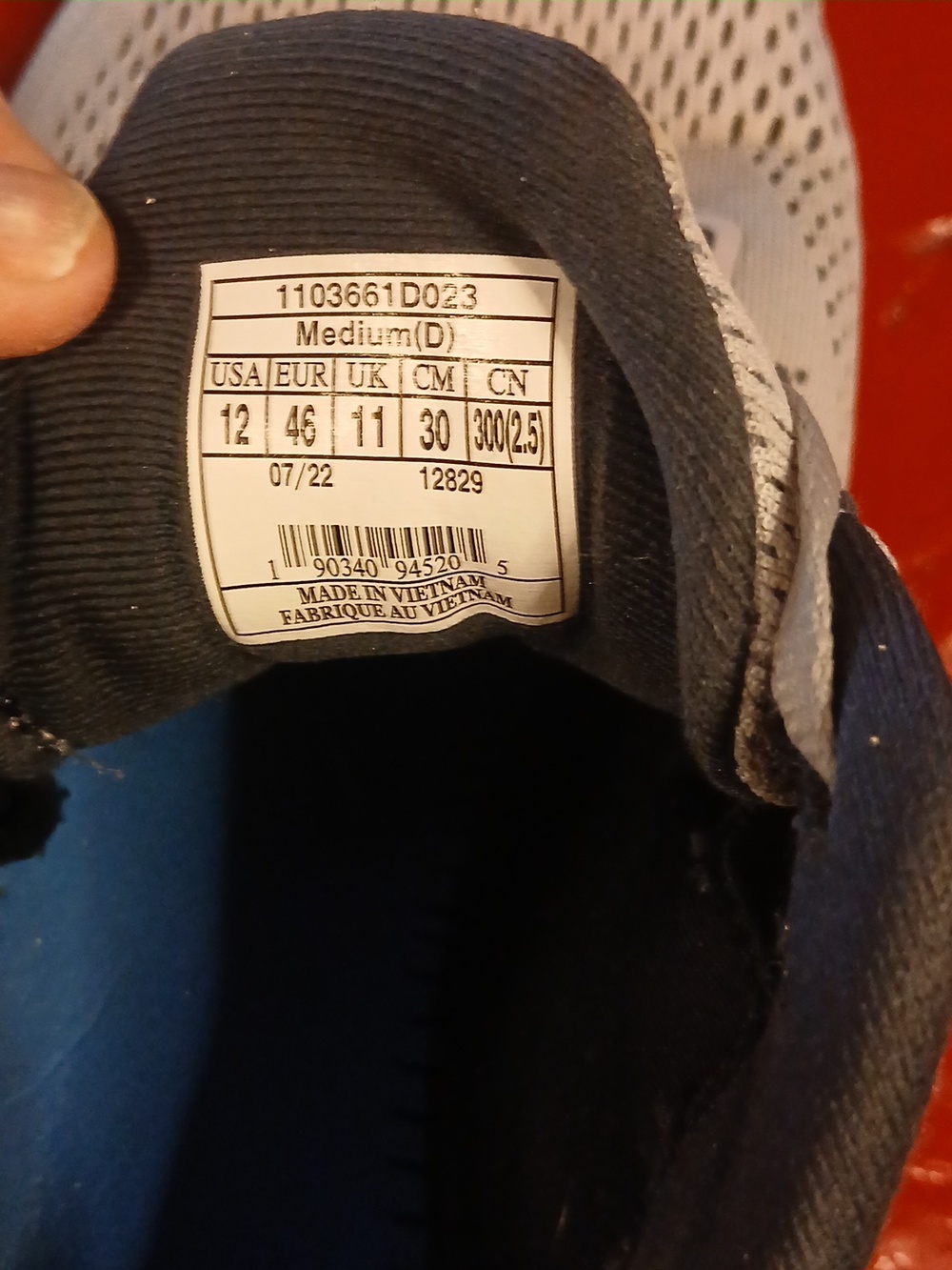 Mens Size 12 Brooks Adrenaline Gts 22 Running Shoes - Picture 6 of 9